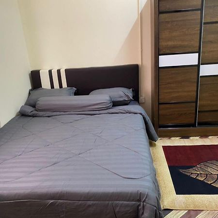 Homestay Sri Jasmine カジャン エクステリア 写真